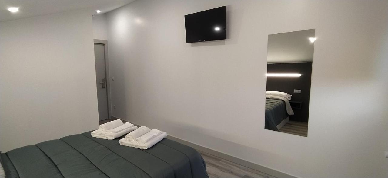 Hotel Alojamientos Aviche 6 산탄데르 외부 사진