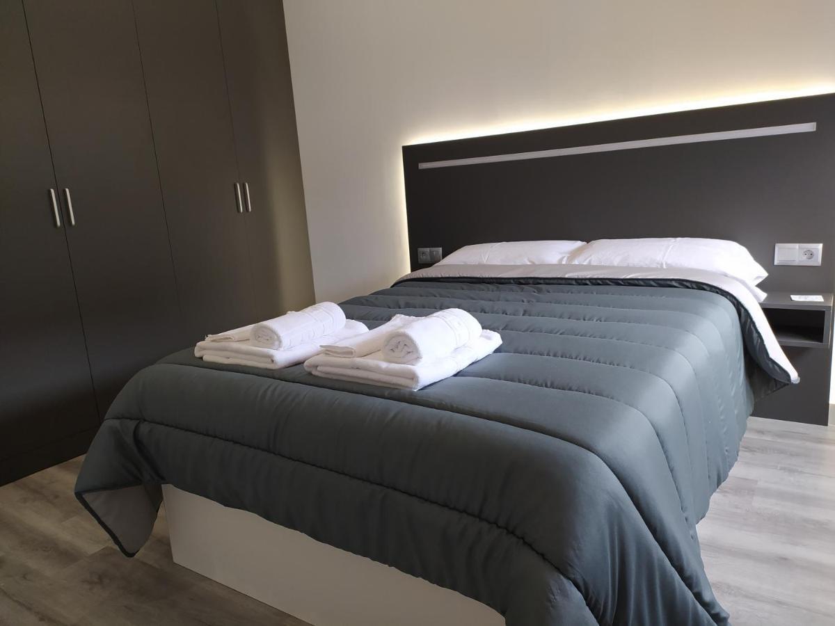 Hotel Alojamientos Aviche 6 산탄데르 외부 사진